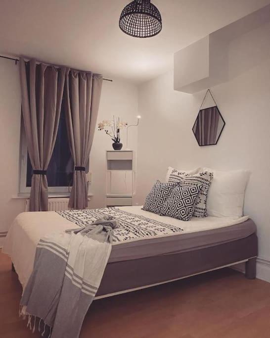 Nancy Appartement En Triplex Plein Centre Exterior photo